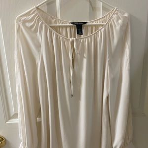 White House Black Market Cream tie-front scoopneck blouse NWOT- Size 6
